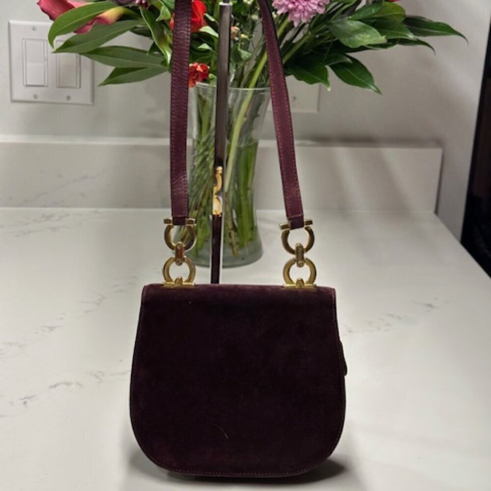 🔥🔥🔥Salvatore Ferragamo Suede Plum/Burgundy Color Crossbody/Shoulder Bag EUC! - Picture 4 of 16